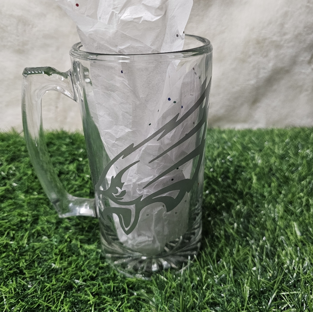 Eagles Design Clear Glass Mug